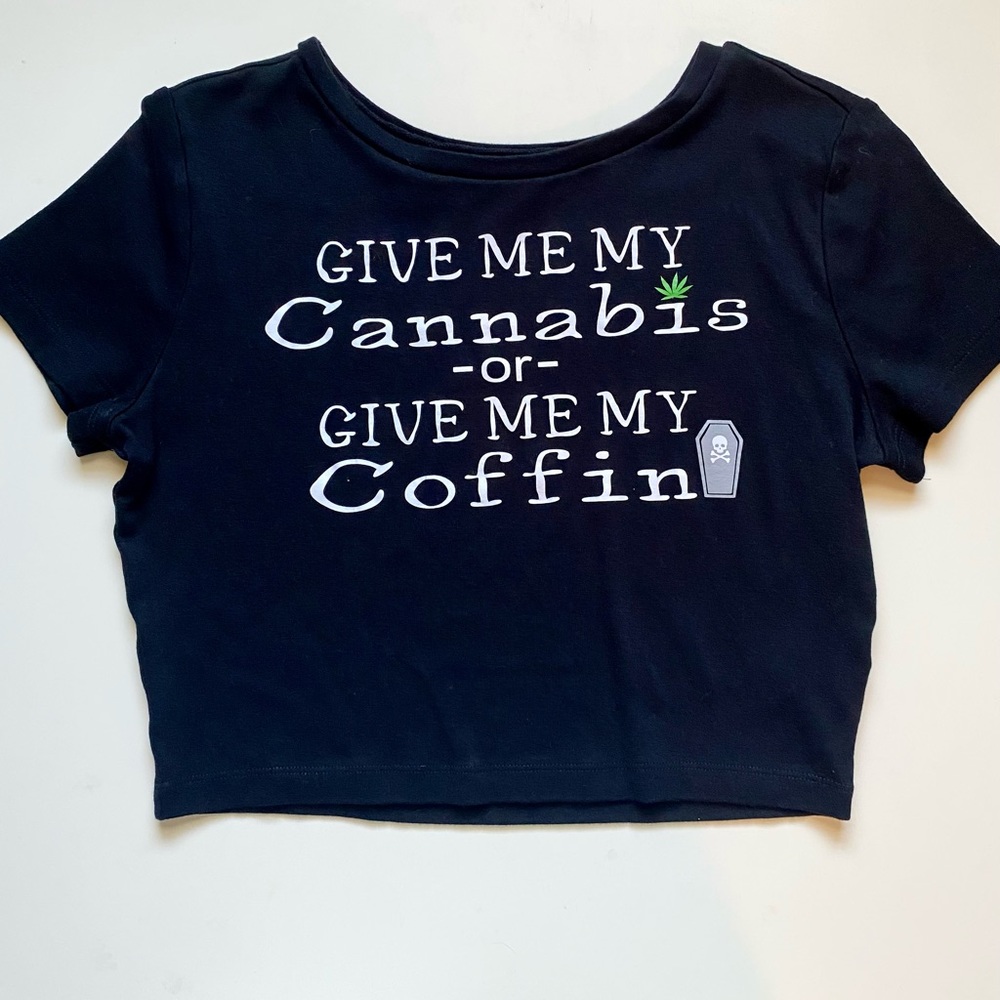 Black Cropped Cannabis Wild Fable shirt